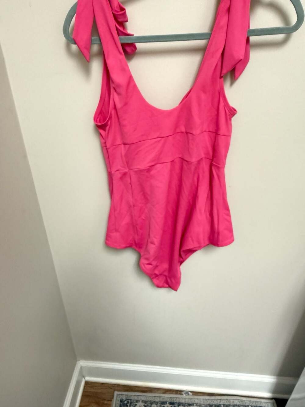 Une Piece Pink Tie Shoulder Scoop Neck One Piece Swimsuit